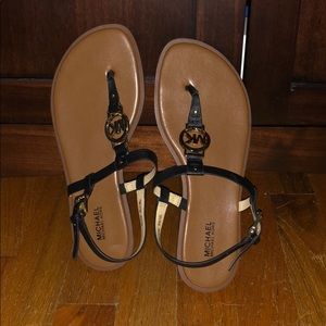 MICHAEL KORS SANDALS